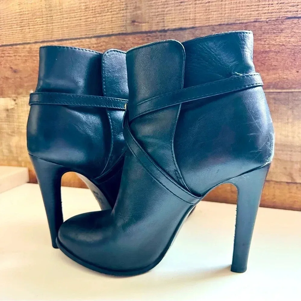 Tory Burch Dorese Leather Ankle Heeled Boots